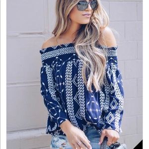 VICI | Off the shoulder embroidered tunic